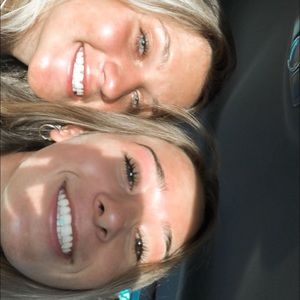 Meet your Posher, Madison